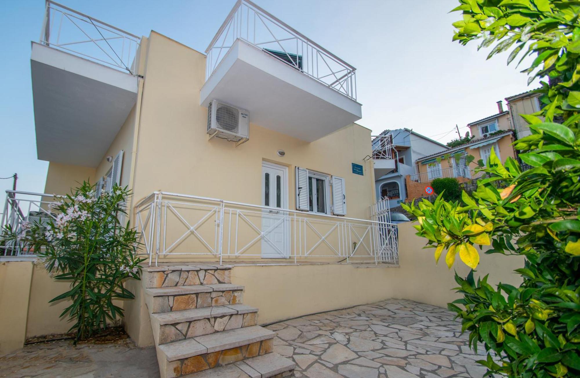Coconut Tree House With Port View Lägenhet Zakynthos stad Exteriör bild